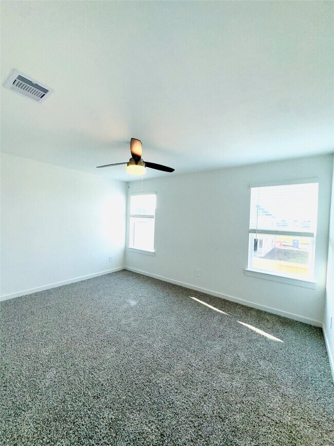 Photo - 2808 Lisburn Ter Ln