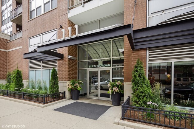 Building Photo - 111 S Morgan St Unit 603 Rental