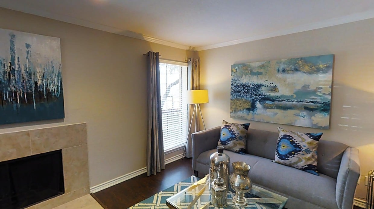 Photo - Lakeside Apartments