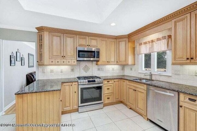 104 Orange St