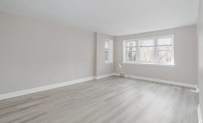 Photo - 1903 Bryn Mawr Ave Unit B2