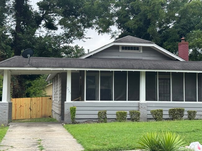 Building Photo - 2059 Waverly Ave Rental