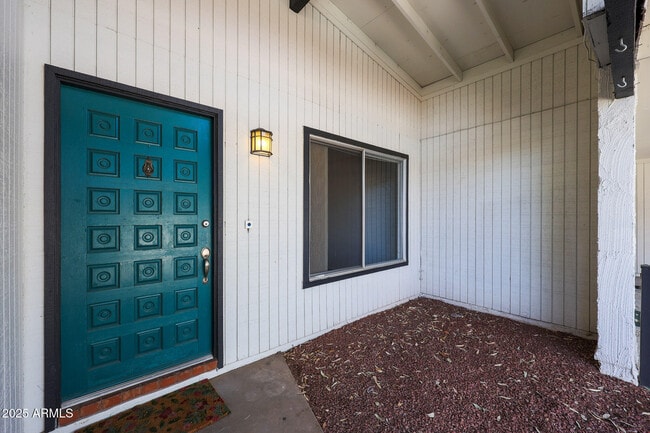 Photo - 601 W Coral Gables Dr