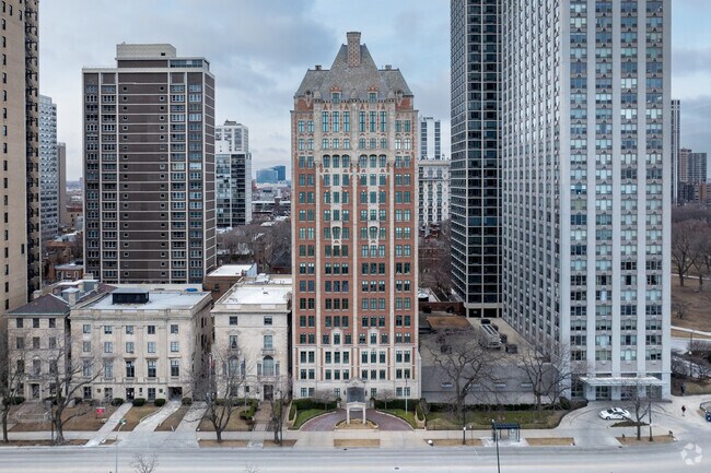 Primary - 1540 N Lake Shore Dr