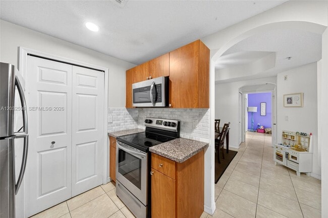 Photo - 6670 NW 114th Ave Unit 602