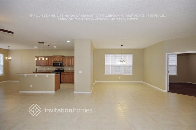 Photo - 809 James Way