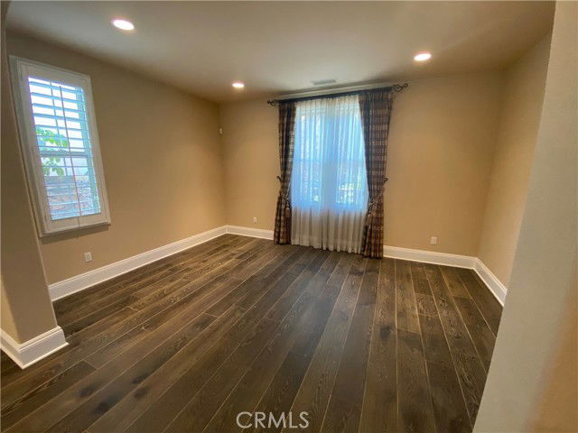 Photo - 1328 Acorn Pl