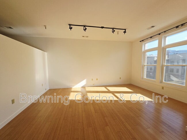 Photo - 1706 18th Ave S Unit #211