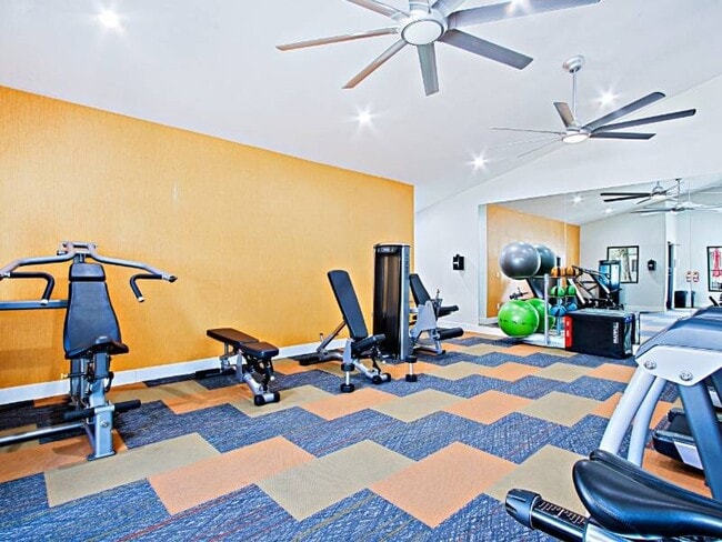 Photo - Aspire Thunderbird