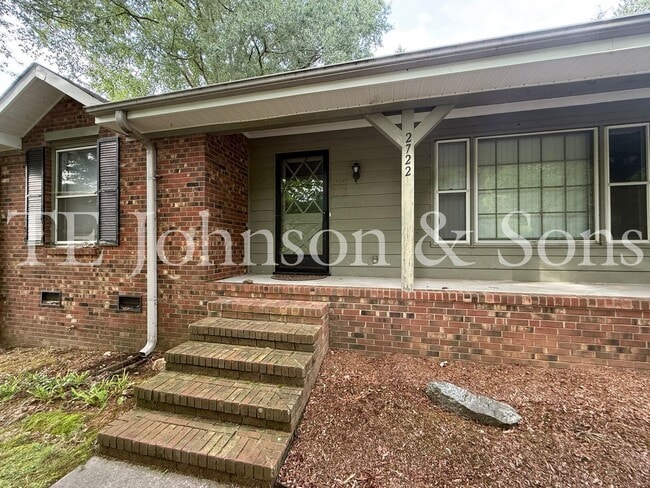 Photo - 2722 Winslow Ln