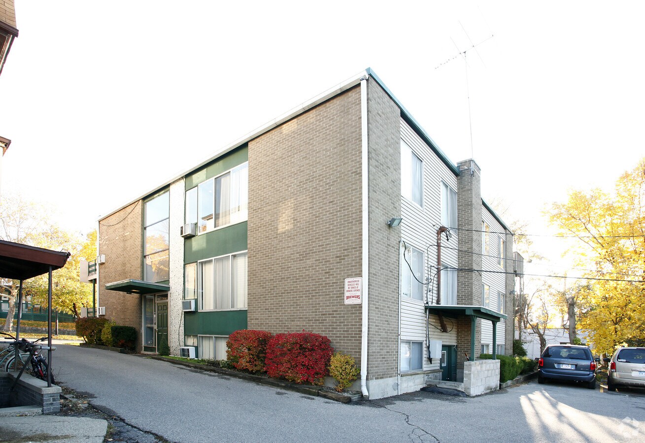 Photo - 526 Packard St