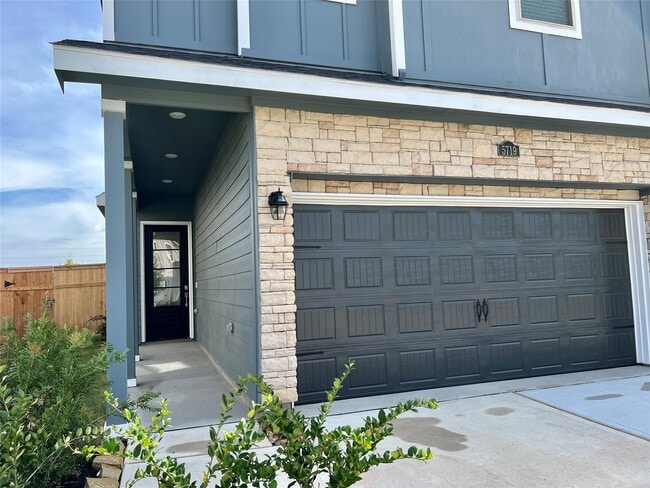 Photo - 5719 Foggy Vine Ct