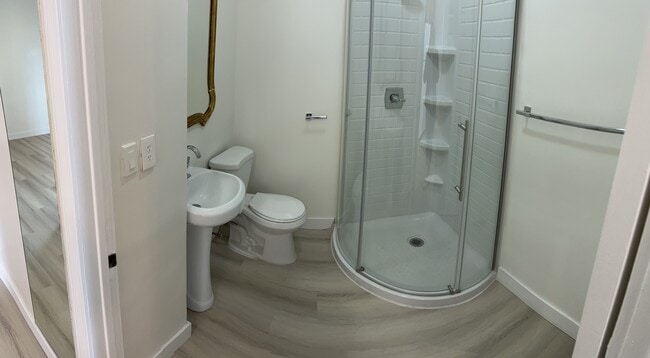 Photo - 5754-5760 Melrose Ave