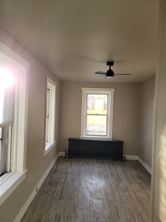 Photo - 332 S 11th St