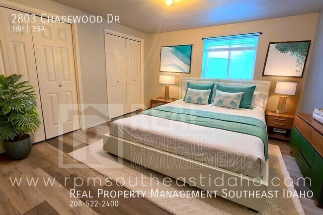 Photo - 2803 E Chasewood Dr