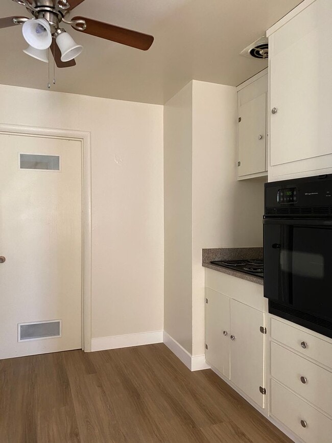 Photo - AVAILABLE NOW !!! NORTH VACAVILLE - E. MONTE VISTA AVE 1 bed/1 bath apartment! Private lot with l...