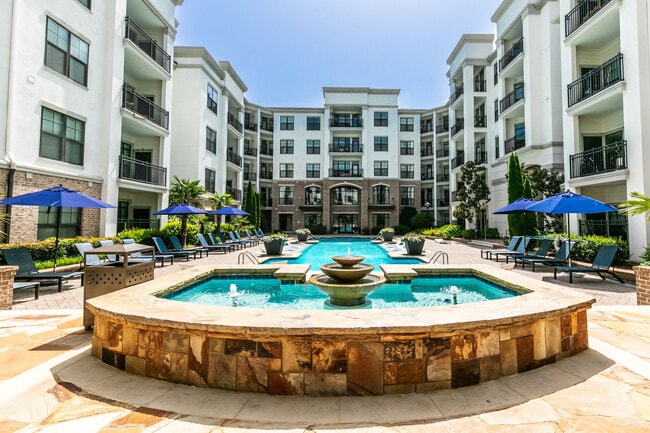 Brookleigh Flats Apartments