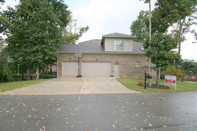 Photo - 27 Carriage Hill