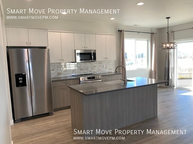 Photo - 3553 W Newland St