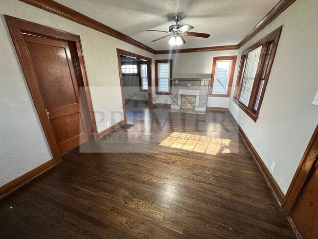 Photo - 5830 Tracy Ave