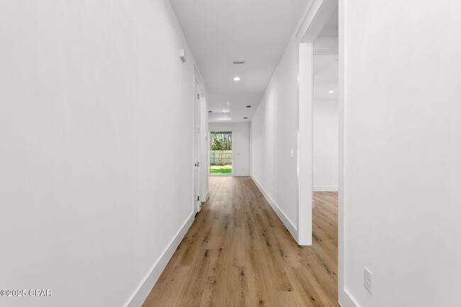 Photo - 7021 N Lagoon Dr
