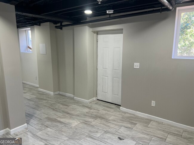 Photo - 1255 Pine Ave