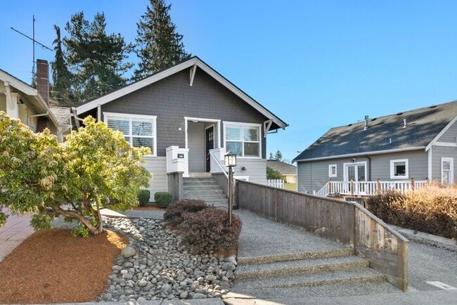 Photo - Gorgeous AIR CONDITIONED West Seattle Char...