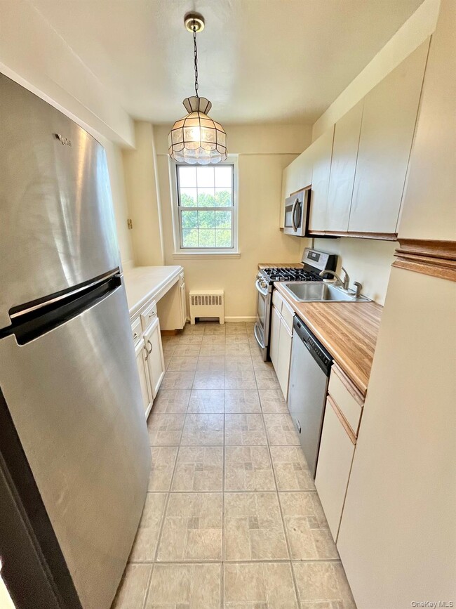 Photo - 210 Pelham Rd Unit 4G