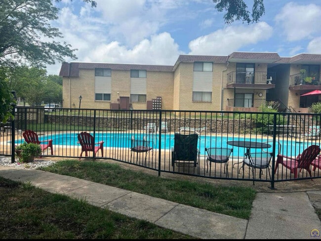 Photo - 2922 SW Lydia Ave Condo Unit 228