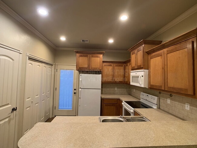 Photo - 14870 Gilbert St Unit B