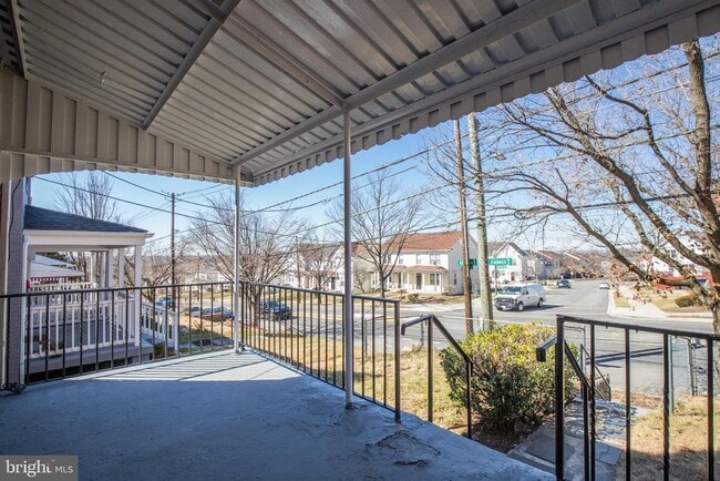 Photo - 1889 Alabama Ave SE