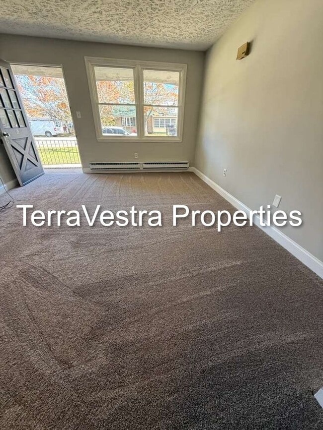 Photo - 108 N 8th St Unit Apartment C