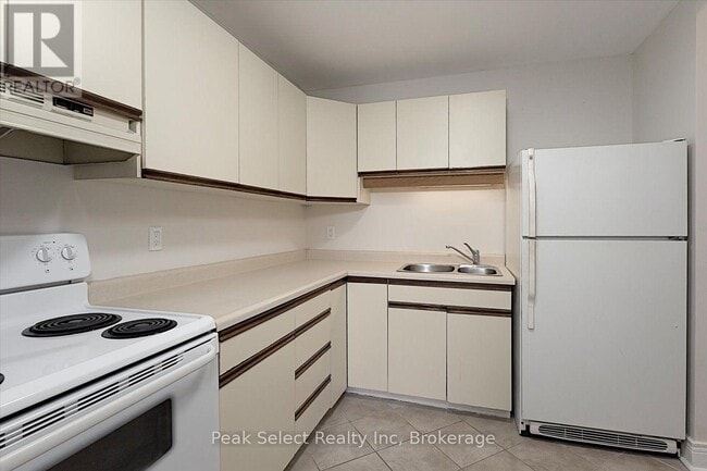 Photo - 20 Water St S Unit 31