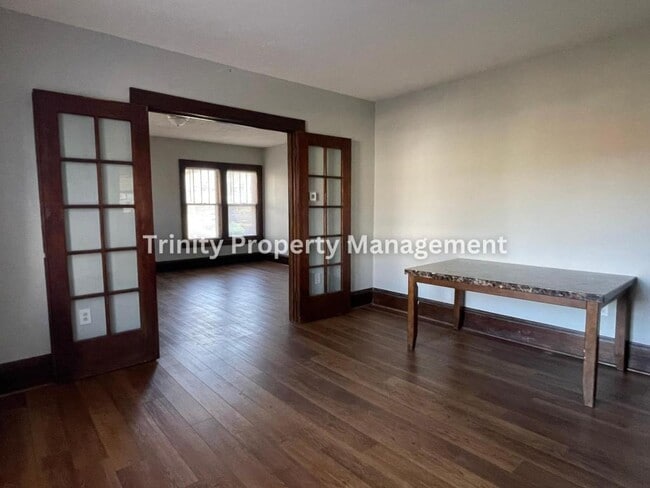 Photo - 120 Marshall St