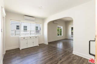 Photo - 1553 N Stanley Ave