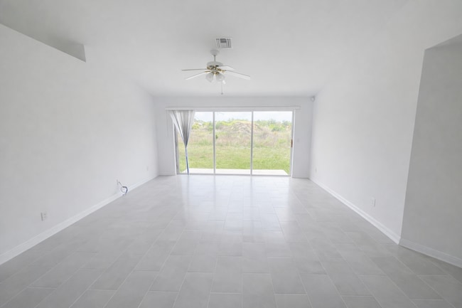 Photo - SPACIOUS 3Bd / 2 Ba SINGLE FAMILY HOUSE AVAILABLE