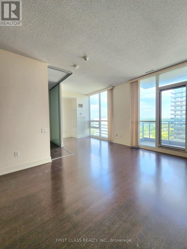 Photo - 23 Sheppard Ave E Unité 2611