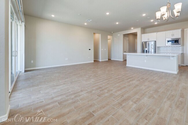Photo - 325 Clovis Ave
