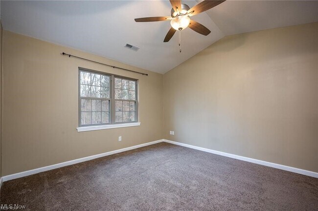 Photo - 36 Hawks Lndg