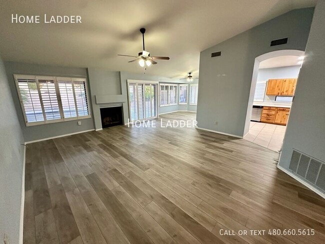 Photo - 5437 E Greenway St