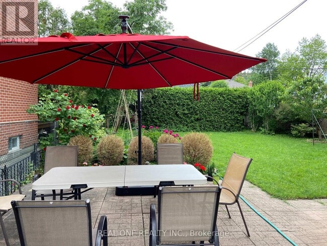 Photo - 22 Princeway Dr