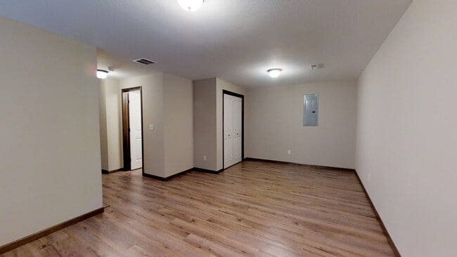 Photo - 708 S Deer Hvn St