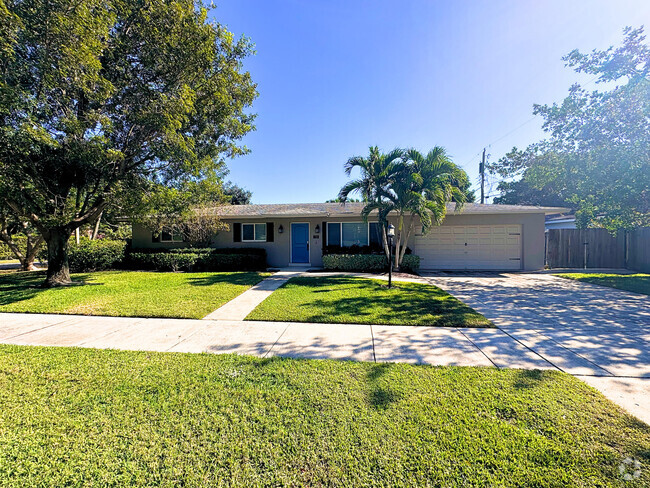 Building Photo - 770 NW 3rd Ave Rental