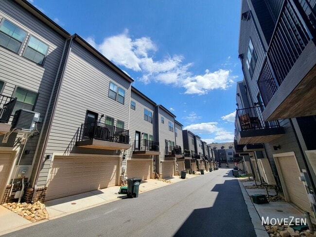 Photo - 320 Chattooga Wy