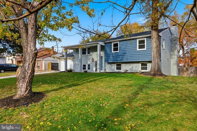 Photo - 6906 Berkshire Dr