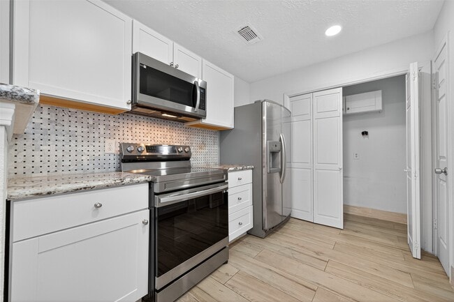 Photo - 8203 Huntermoor Cir