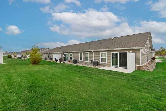 Photo - Redwood Holt