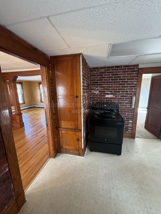 Photo - 47 Halifax St Unit 2