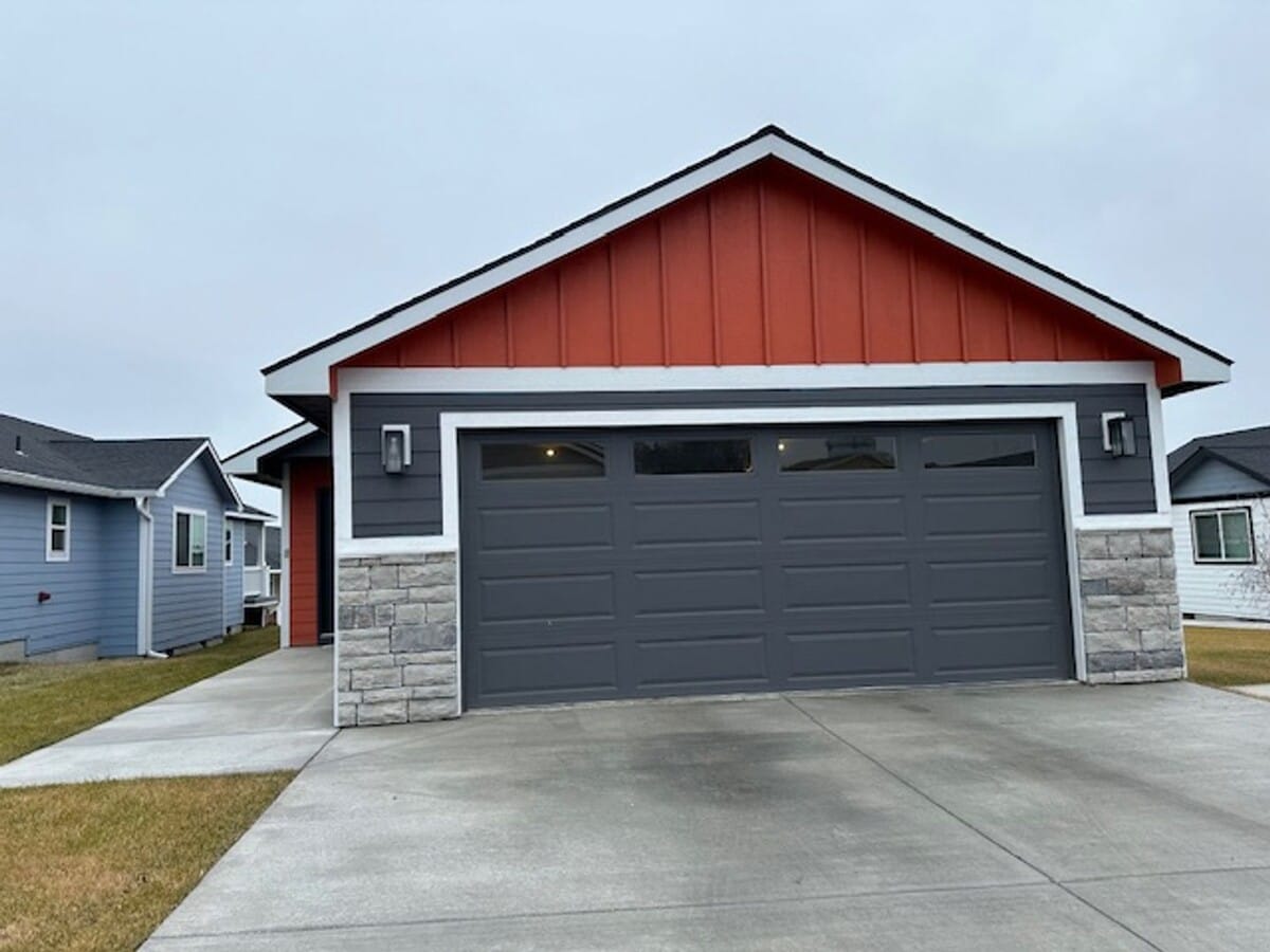 3-bedroom single-family home in a gated community - 3-bedroom single-family home in a gated community