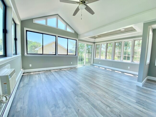 110 East St